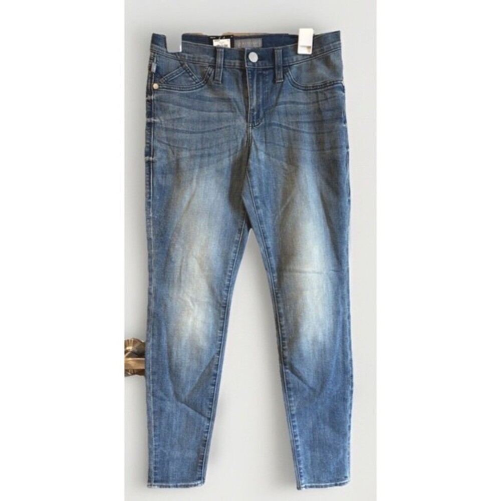 Rock & Republic Studded Pocket Faded Blue Skinny Jeans Size 8